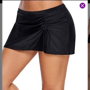 NWT Swim skirt! Bought too big can’t return
